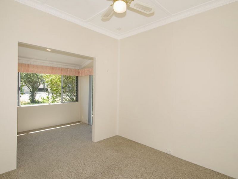 13 Hackett Street, Mandurah WA 6210