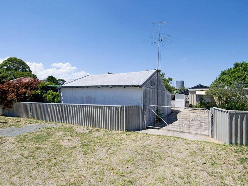 13 Hackett Street, Mandurah WA 6210