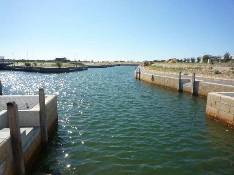 26 Estuary Place, Wannanup WA 6210
