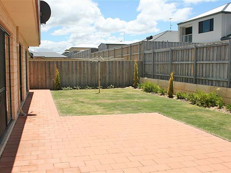 17 Cordia Way, Halls Head WA 6210