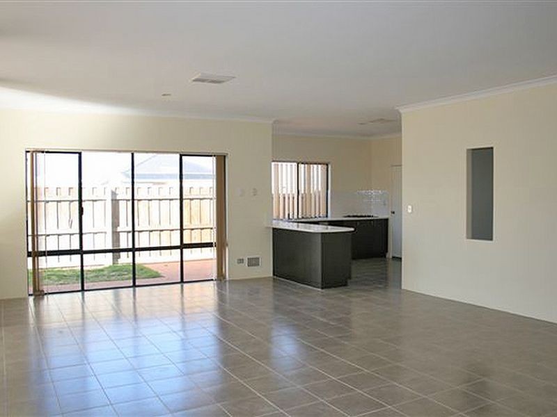 17 Cordia Way, Halls Head WA 6210