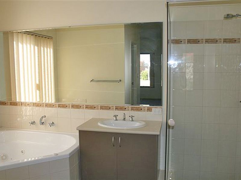 17 Cordia Way, Halls Head WA 6210