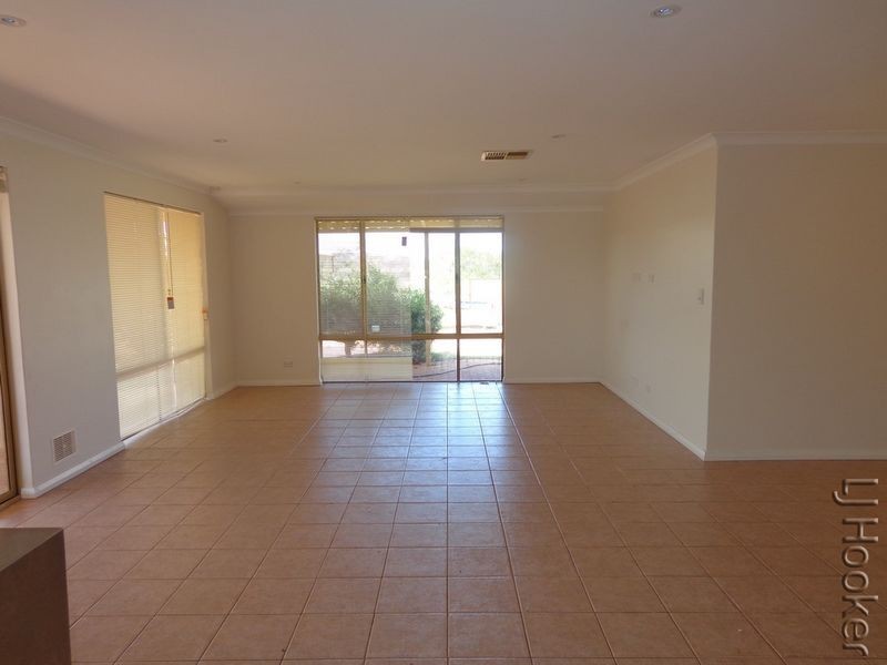 69 Murray Waters Boulevard, South Yunderup WA 6208