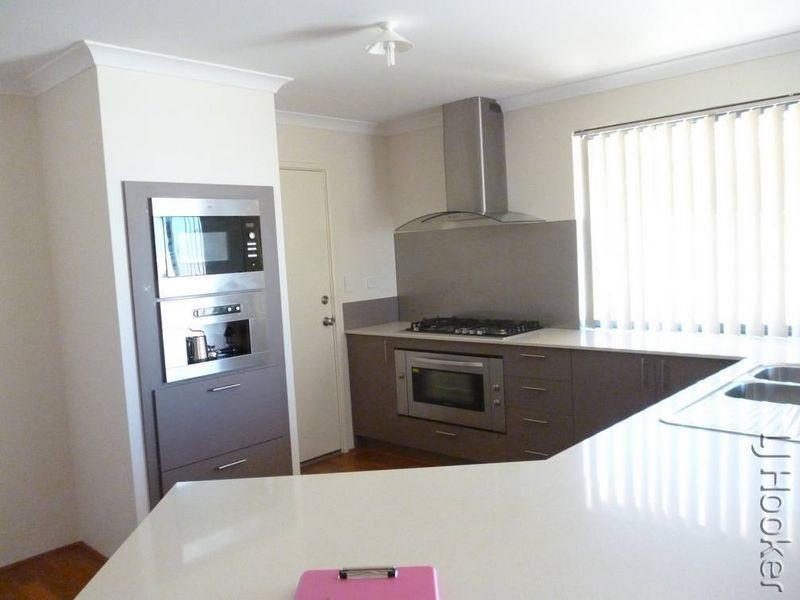 97 Cawana Parkway, Lakelands WA 6180