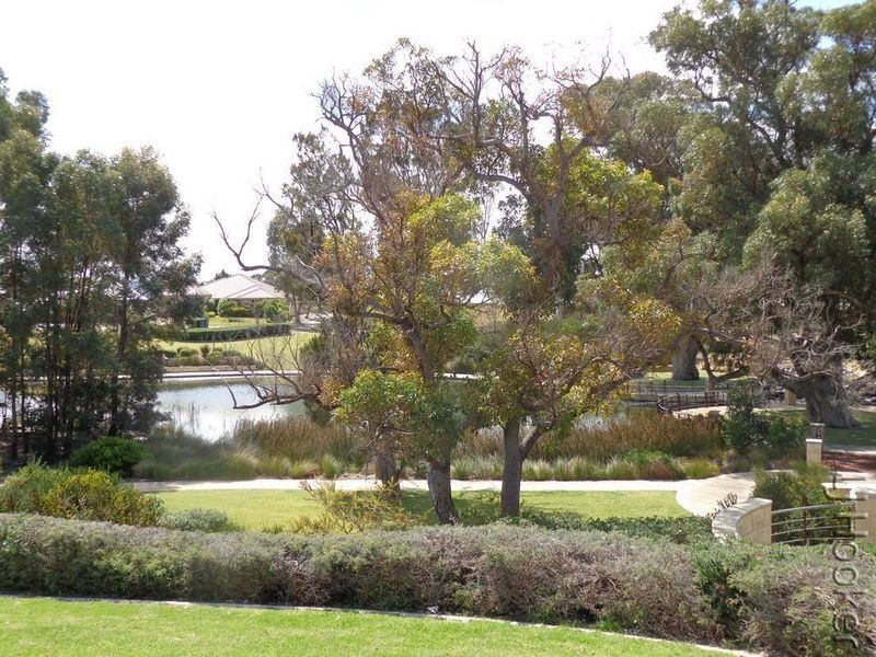 97 Cawana Parkway, Lakelands WA 6180