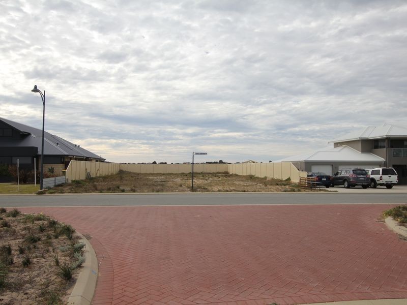 772 Balladonia Parade, Dawesville WA 6211