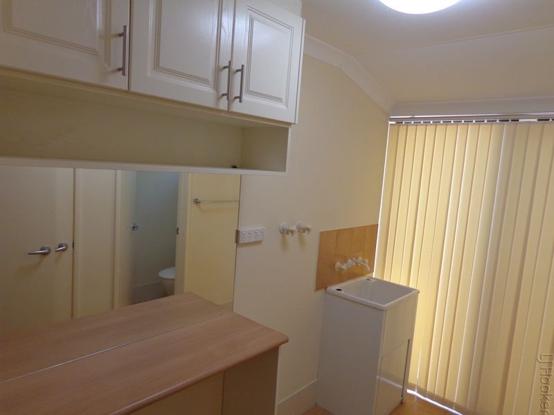 6 Malibu Point, Halls Head WA 6210