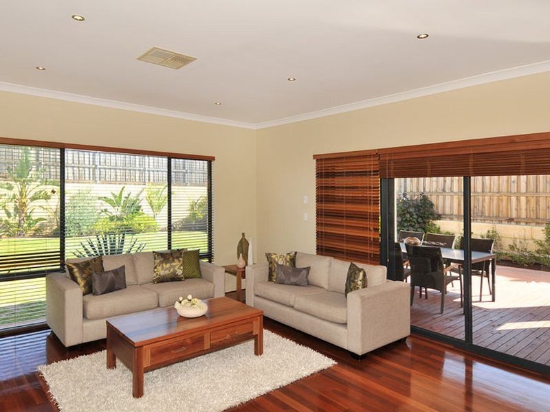 42 Boardwalk Boulevard, Halls Head WA 6210