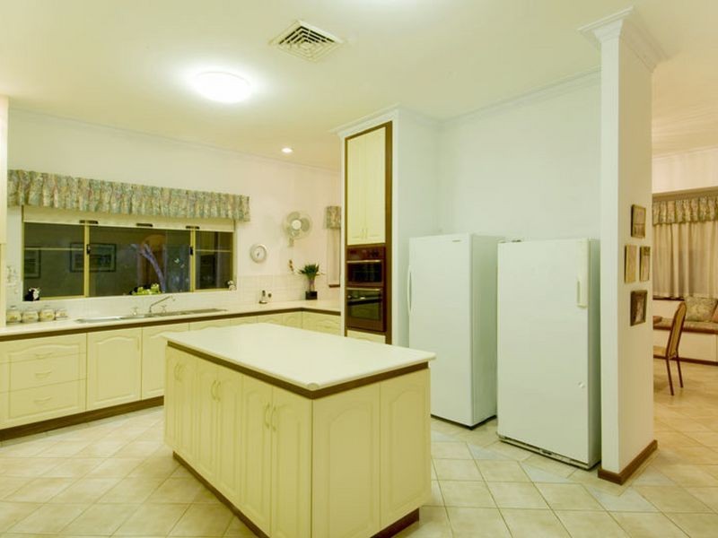 40 Marginata Road, Parklands WA 6180