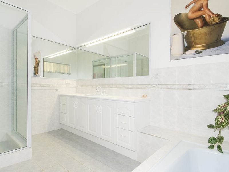 40 Marginata Road, Parklands WA 6180