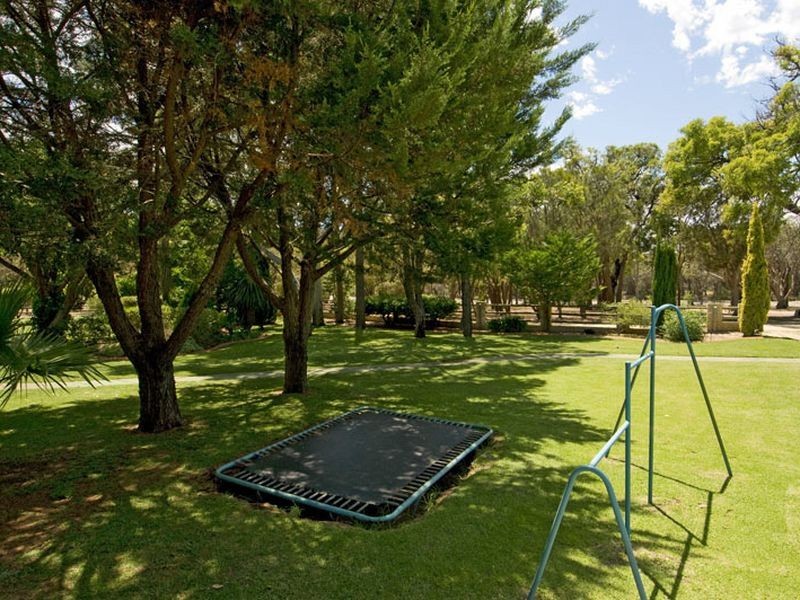 40 Marginata Road, Parklands WA 6180