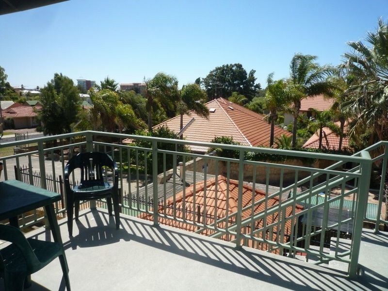 30/124 Mandurah Terrace, Mandurah WA 6210