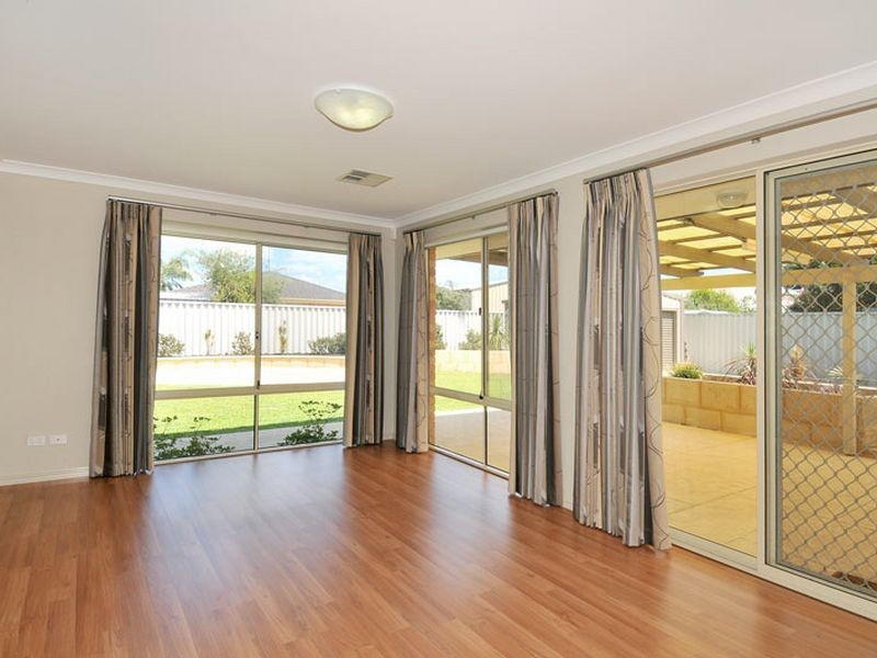 29 Tacoma Loop, Dudley Park WA 6210