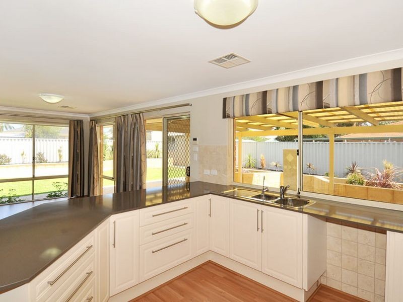 29 Tacoma Loop, Dudley Park WA 6210