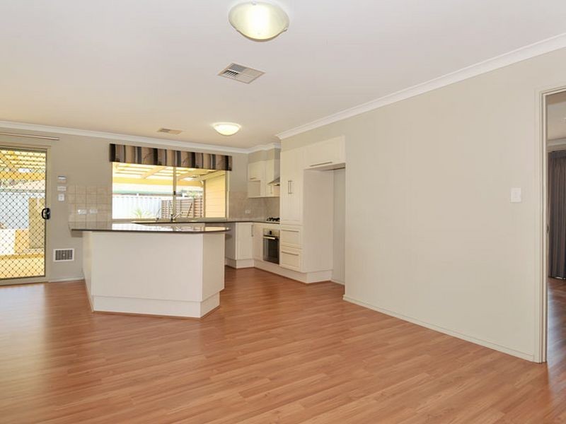 29 Tacoma Loop, Dudley Park WA 6210