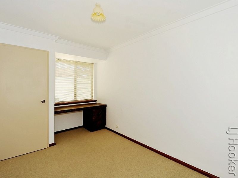 66 Mclarty Road, Halls Head WA 6210