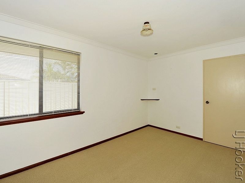 66 Mclarty Road, Halls Head WA 6210