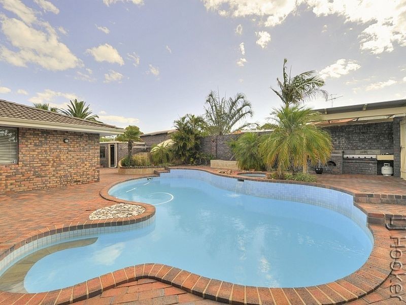 66 Mclarty Road, Halls Head WA 6210