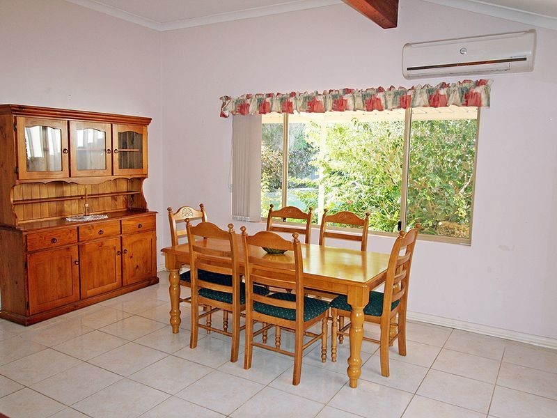 7a Mariner Place, Halls Head WA 6210