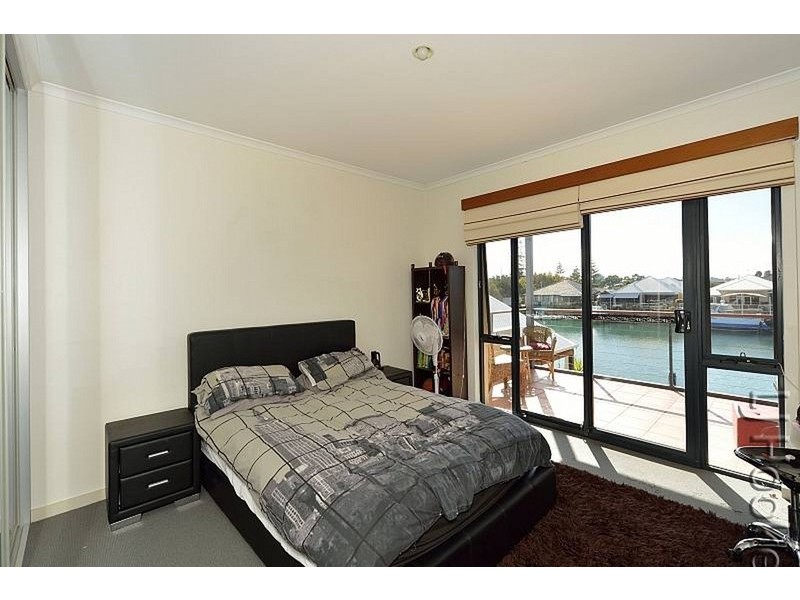 17/3 Piccolo Place, Halls Head WA 6210