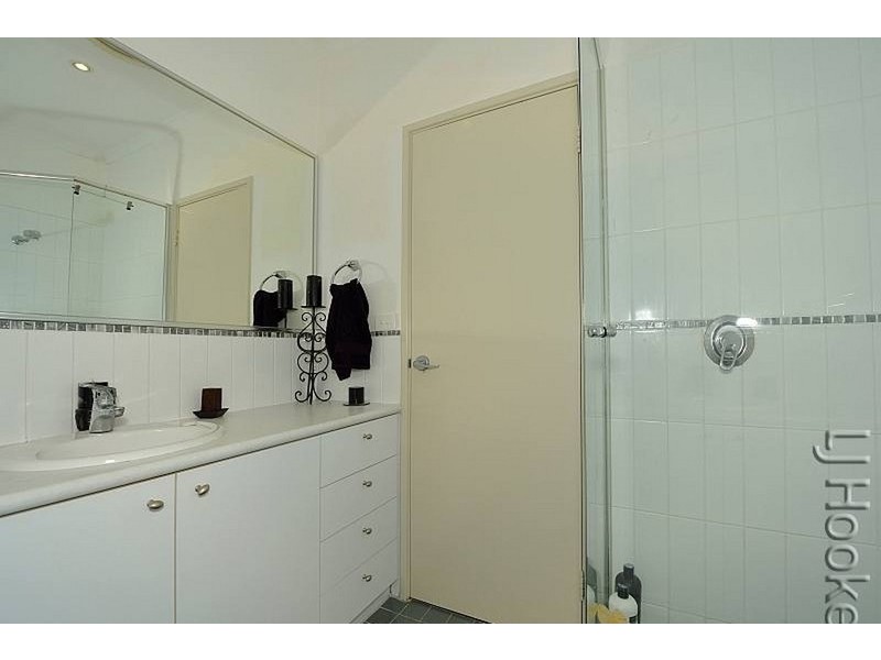 17/3 Piccolo Place, Halls Head WA 6210