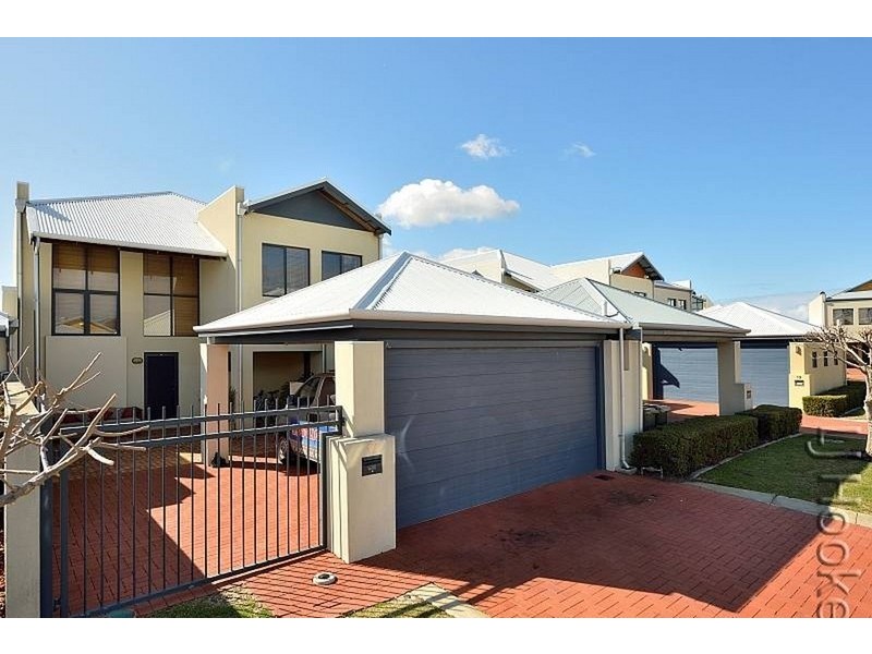 17/3 Piccolo Place, Halls Head WA 6210