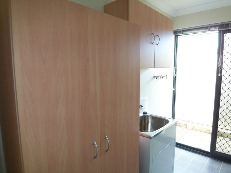 25 Teague Way, Lakelands WA 6180