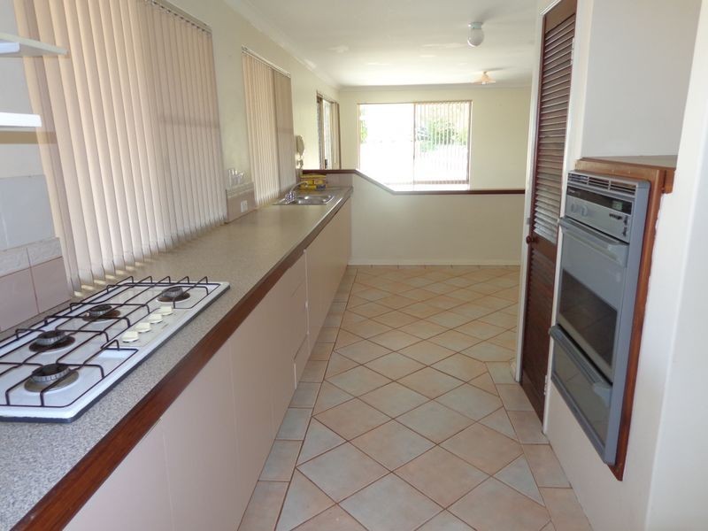 26 Casuarina Drive, Halls Head WA 6210