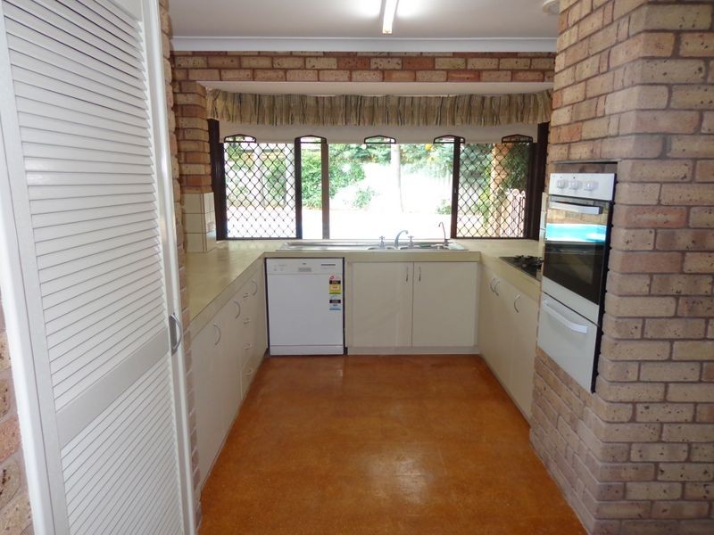 6 Volga Place, Greenfields WA 6210
