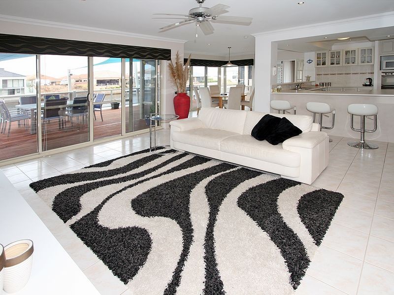 13 Starfire Close, Halls Head WA 6210