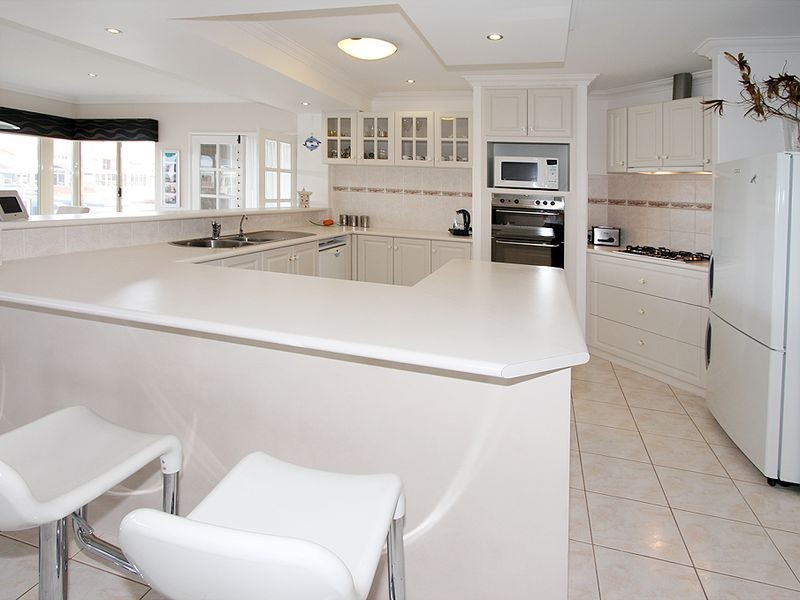 13 Starfire Close, Halls Head WA 6210