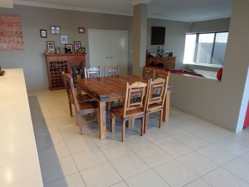 7 Tamar Break, Madora Bay WA 6210