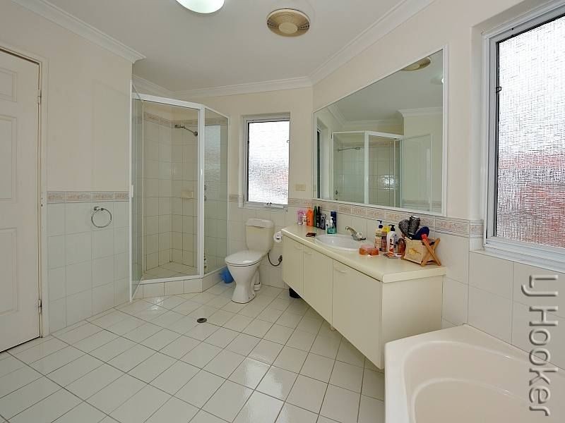 8/3 Leslie Street, Dudley Park WA 6210