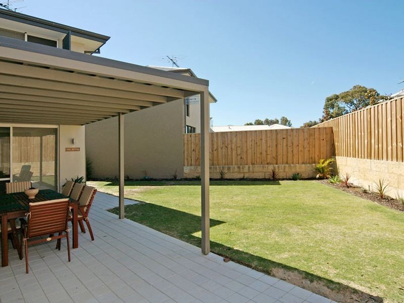 4 Tylney Loop, Meadow Springs WA 6210