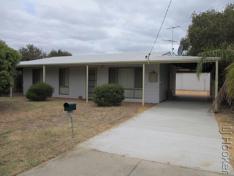 15 Loaring Street, Mandurah WA 6210