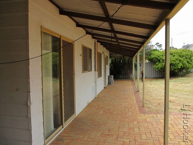 15 Loaring Street, Mandurah WA 6210