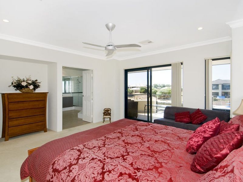 102 Avocet Island Quays, Wannanup WA 6210