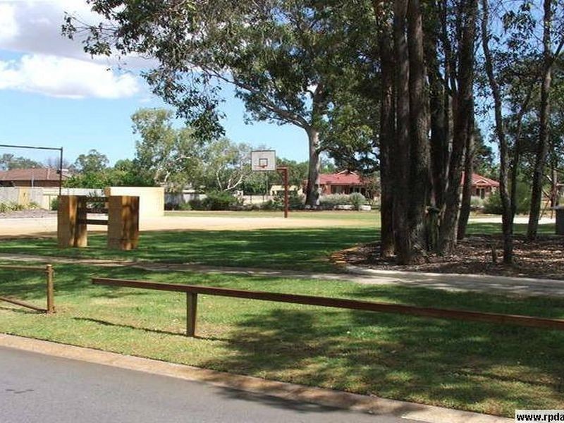 29 Placid Bend, South Yunderup WA 6208