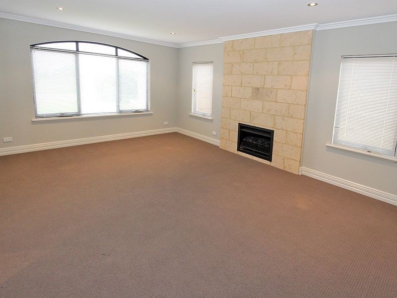 10 Cormorant Key, Wannanup WA 6210