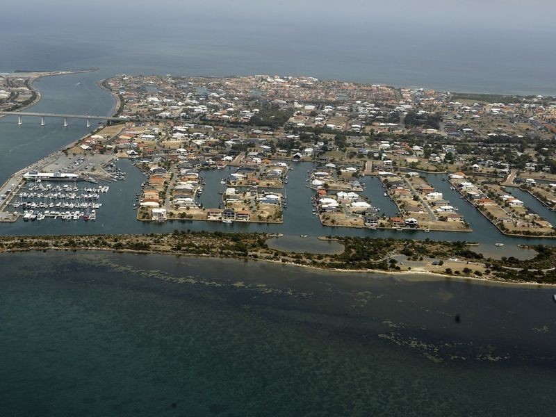 10 Cormorant Key, Wannanup WA 6210