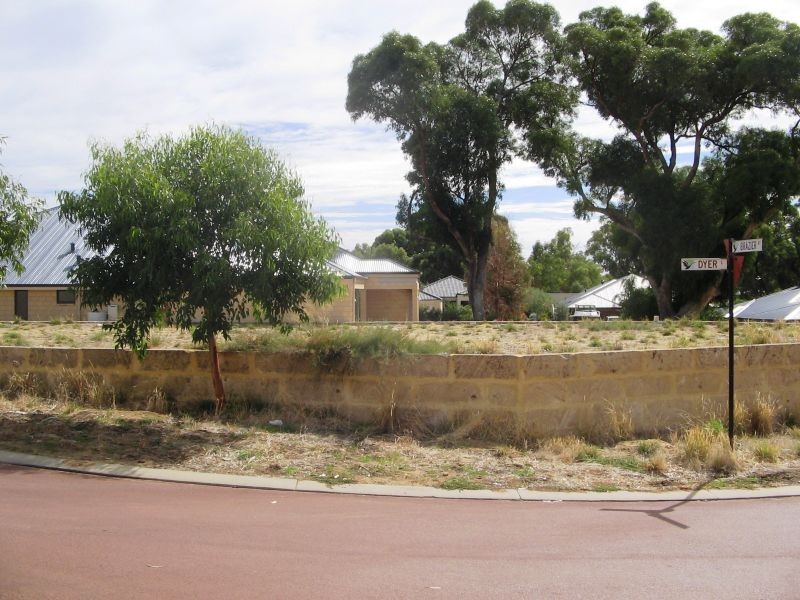 8 Brazier Way, Lakelands WA 6180