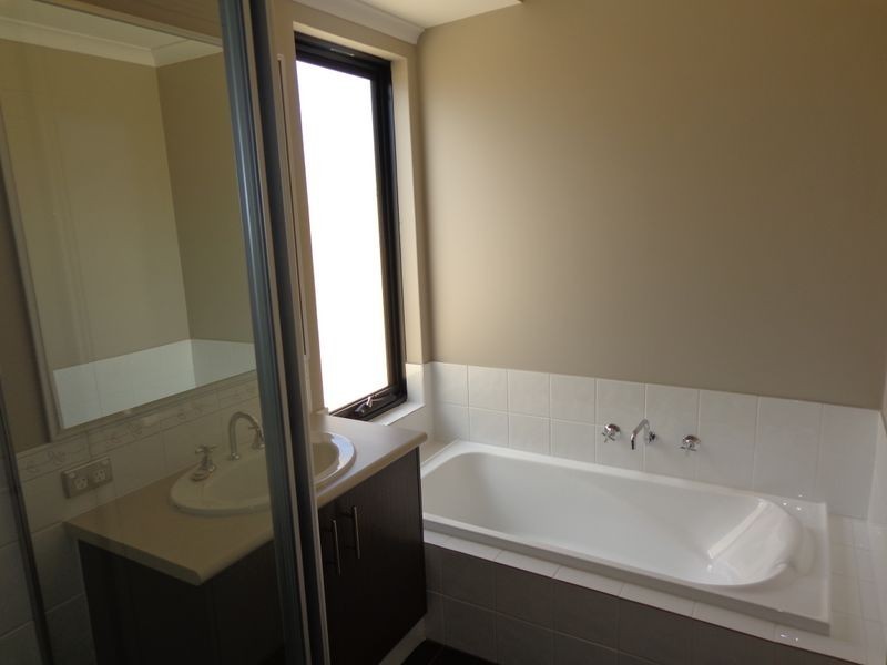 3 Katanning Avenue, Dawesville WA 6211