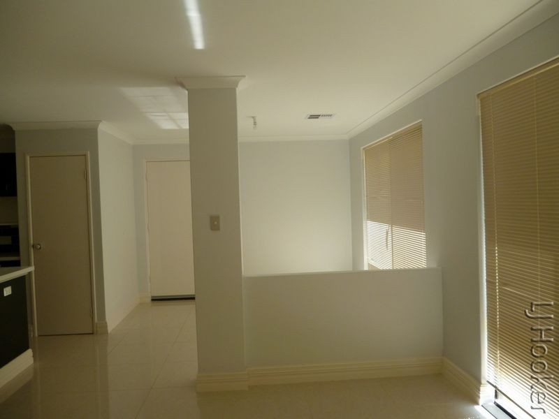 60 Catalina Drive, Lakelands WA 6180