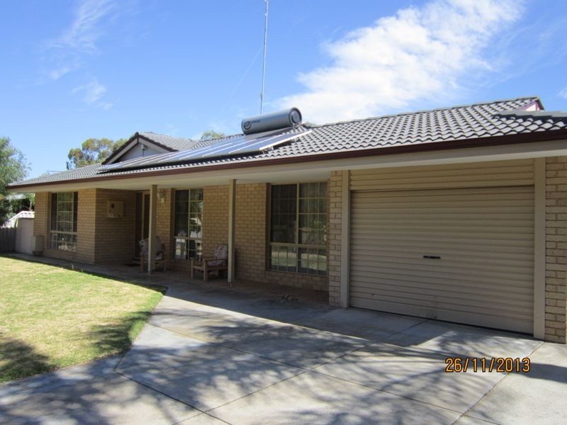 99 Murdoch Drive, Greenfields WA 6210