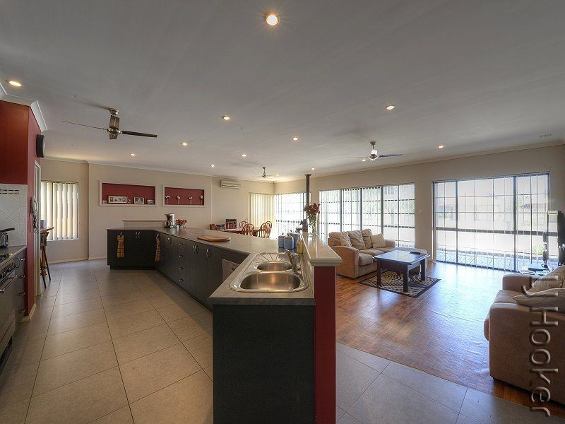 4 Allambi Way, South Yunderup WA 6208