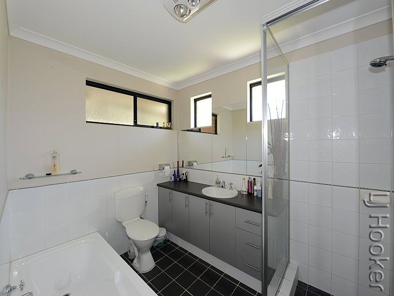4 Allambi Way, South Yunderup WA 6208