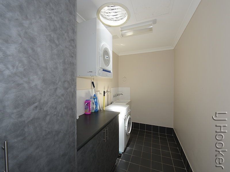 4 Allambi Way, South Yunderup WA 6208