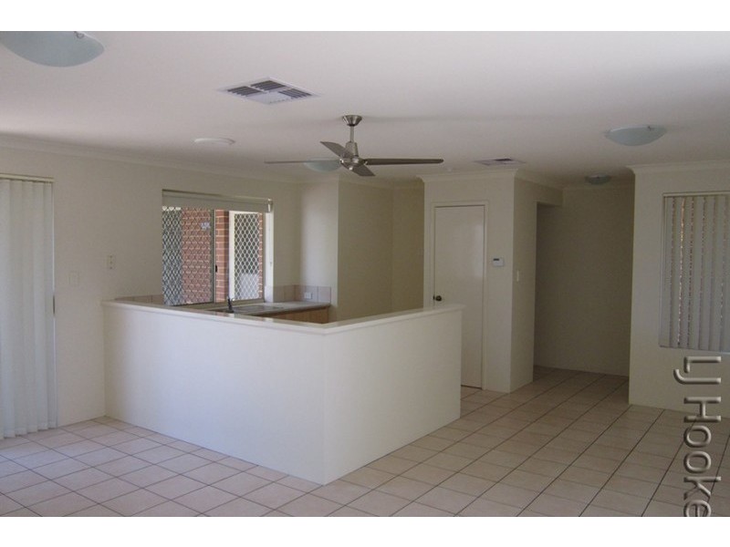 3/5 Cambridge Drive, Greenfields WA 6210