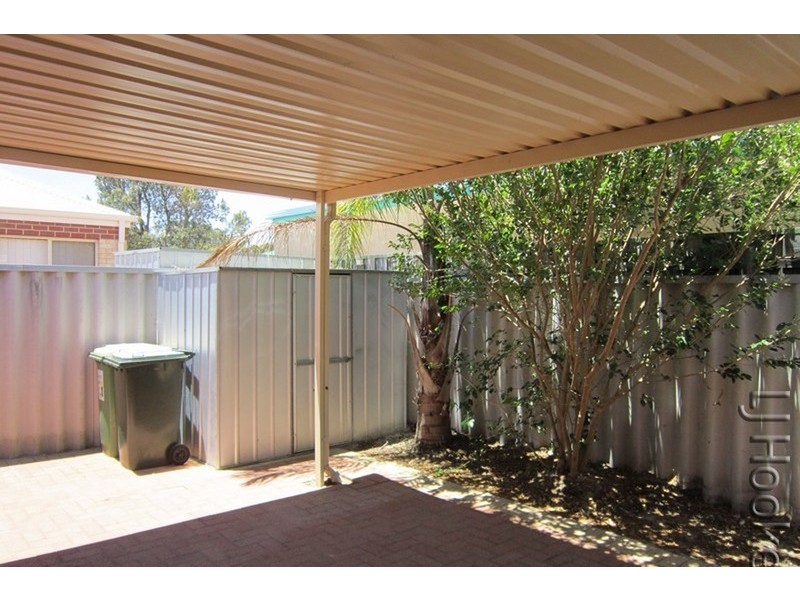 3/5 Cambridge Drive, Greenfields WA 6210