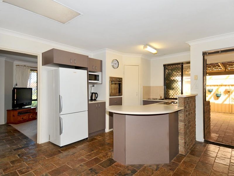 10 Duncan Road, Coodanup WA 6210
